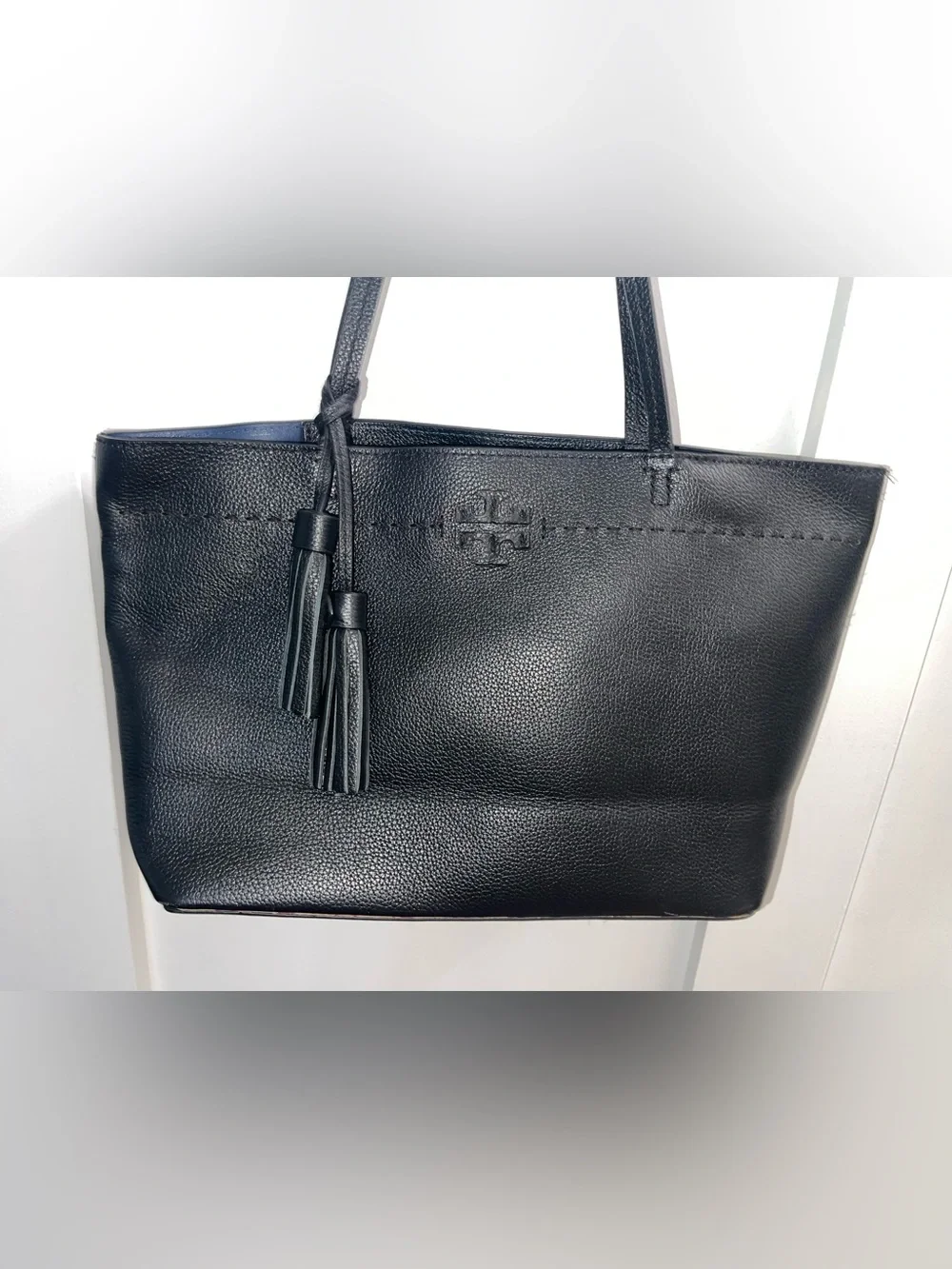 TORY BURCH McGraw Leather Logo Tote Bag Women Black With Tassel Genuine. READ!